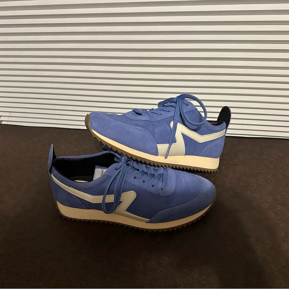 Rag and Bone sneakers new with out tag or box.